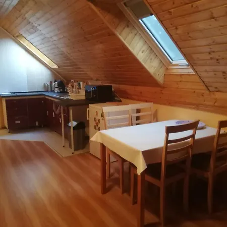 Klara Apartmanhaz Apartmán *