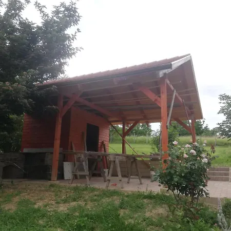 Klára Apartman *